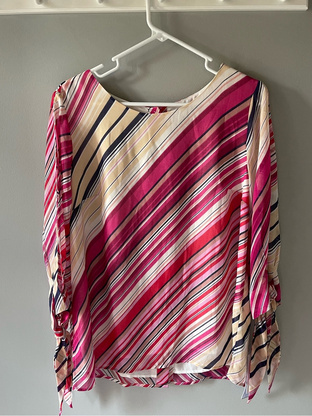 NWT Pale Sky for Stitch Fix ‘Nashua’ Tie Sleeve blouse large